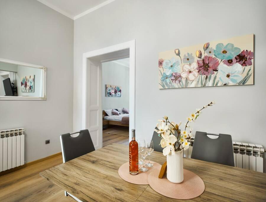 זאגרב City Twenty 2Bdr Apartment By Irundo מראה חיצוני תמונה
