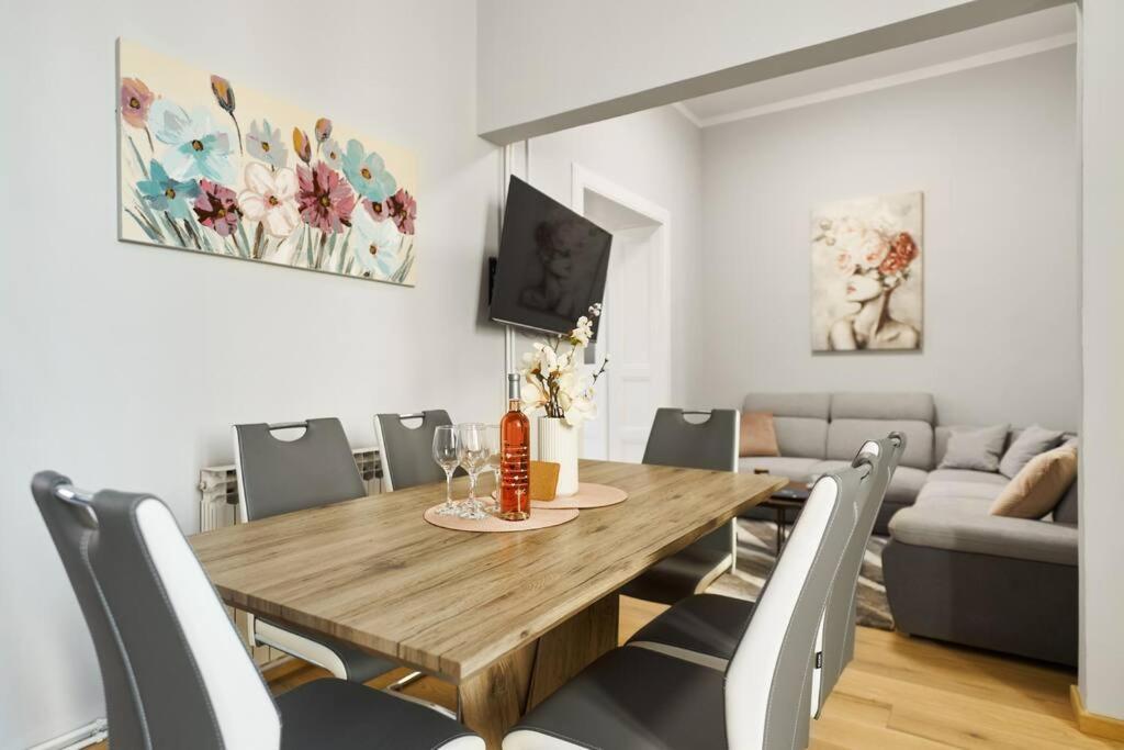 זאגרב City Twenty 2Bdr Apartment By Irundo מראה חיצוני תמונה