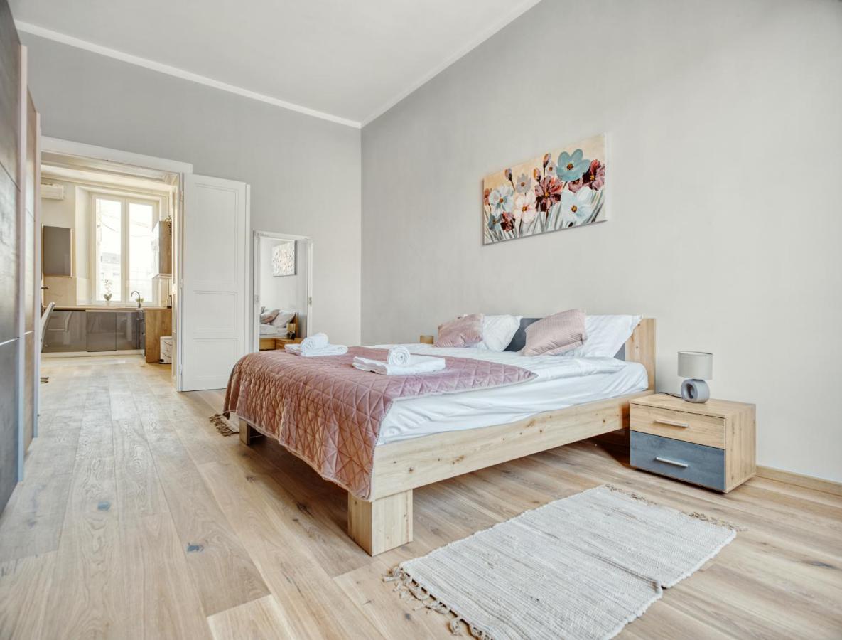 זאגרב City Twenty 2Bdr Apartment By Irundo מראה חיצוני תמונה